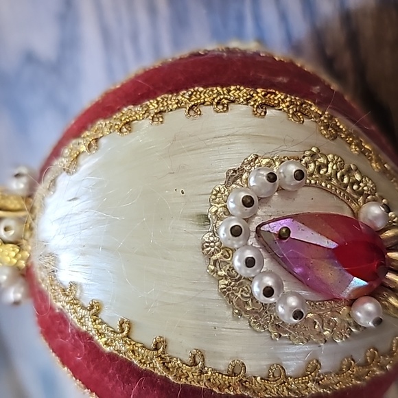 Vintage ball sequin beaded Christmas ornament - Picture 12 of 12